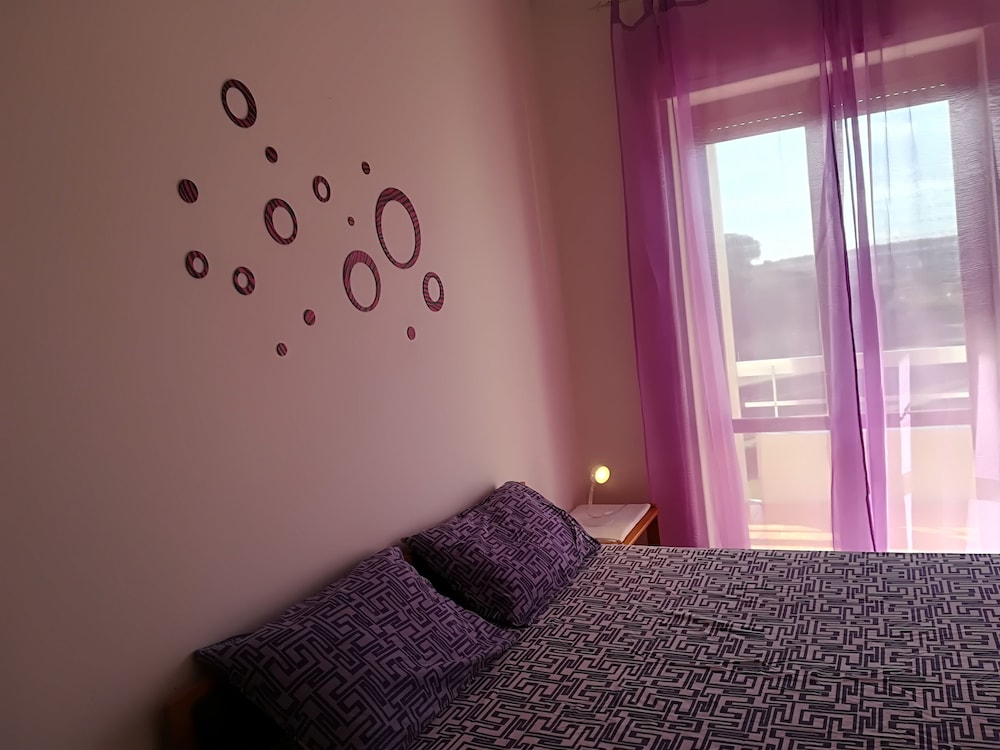 House, 2 Bedrooms, Balcony, City View