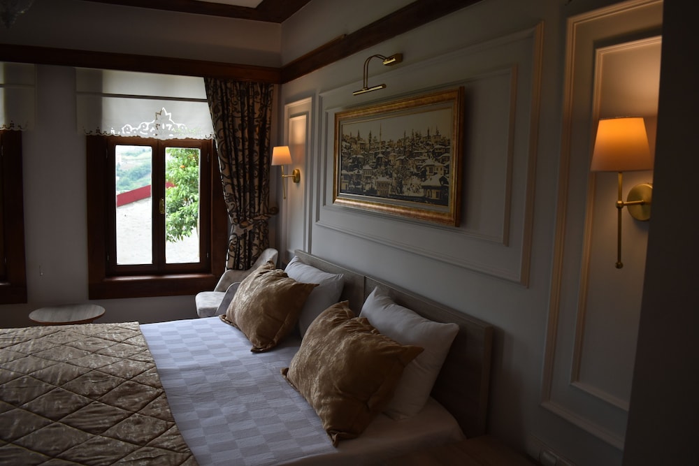 Economy Twin Room photo 1
