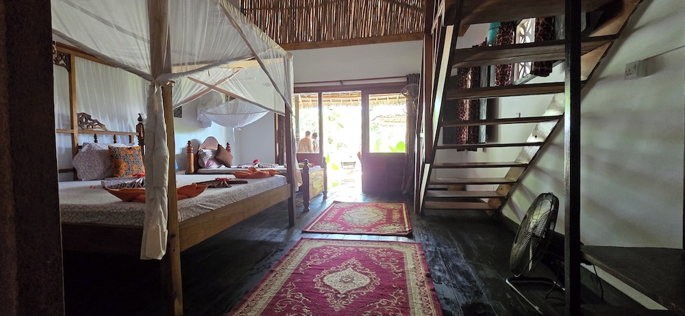 Traditional Villa, Multiple Beds, Pool View photo 3