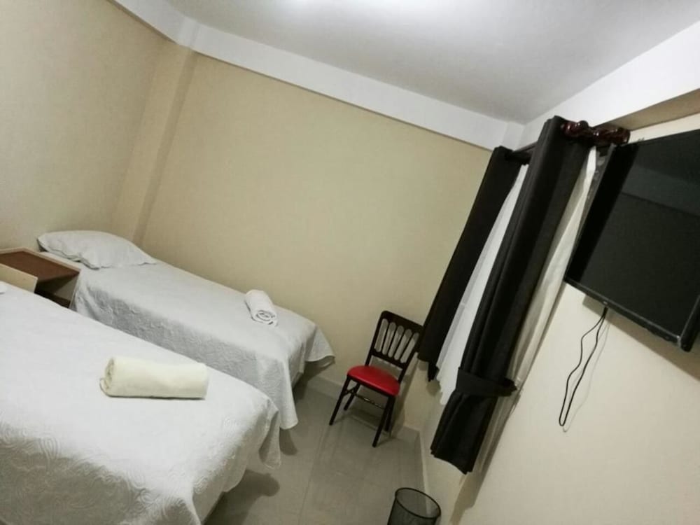 Classic Triple Room, City View photo 2