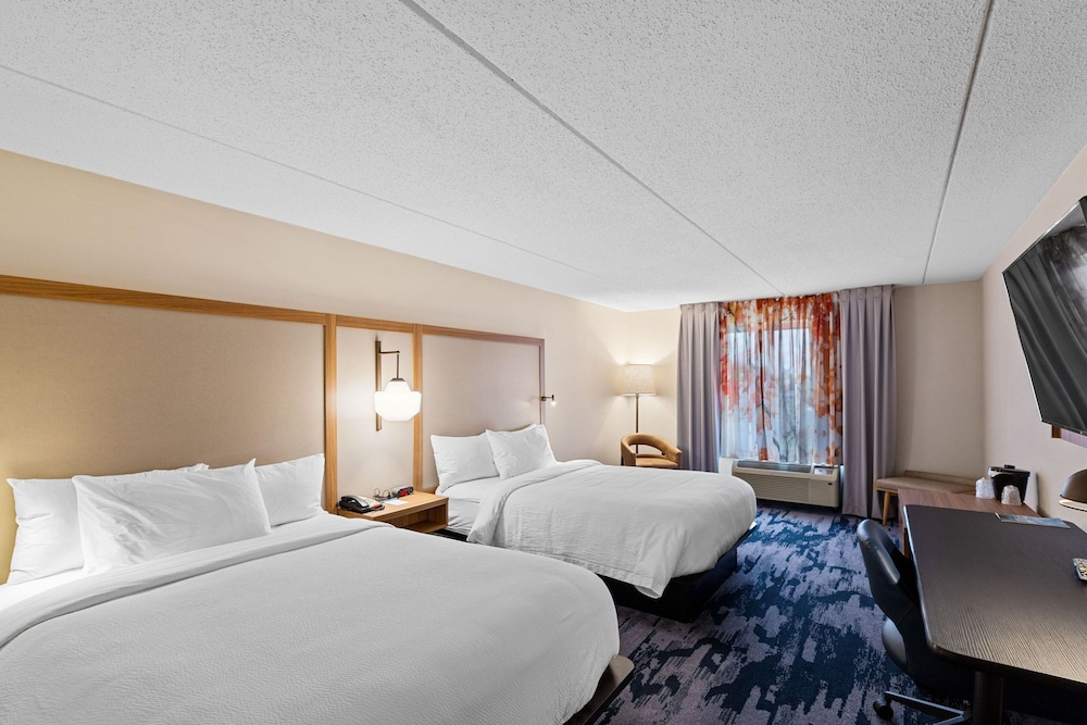 Room, 2 Queen Beds - Photo 1