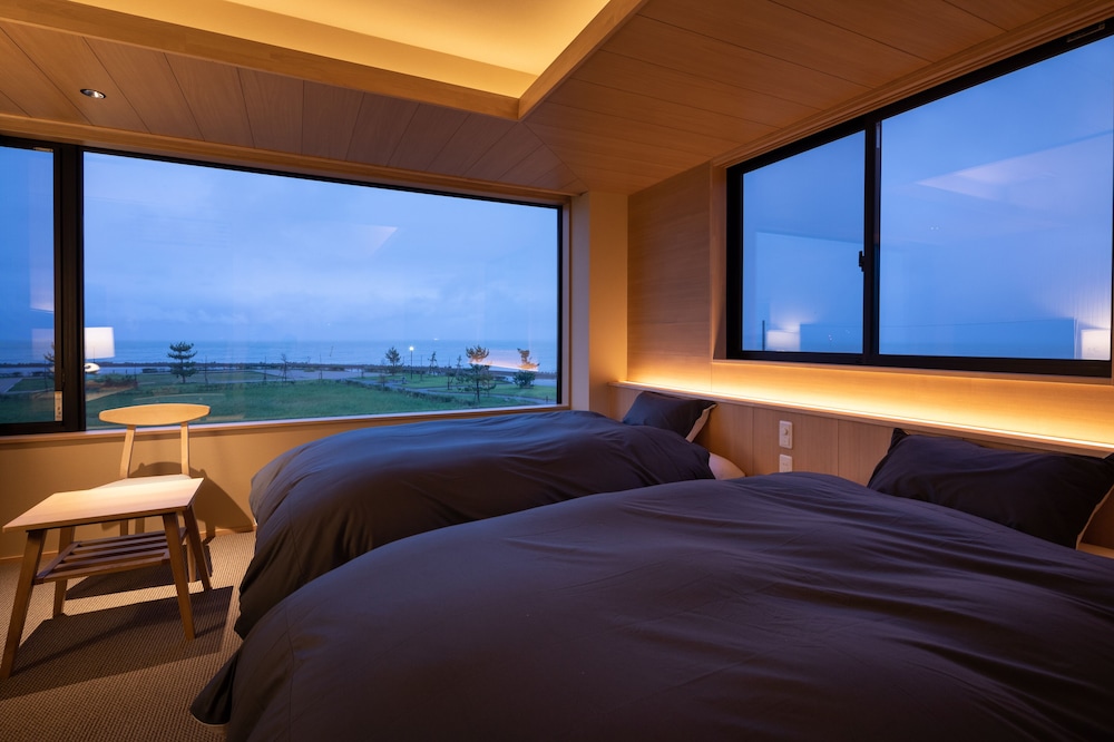 Superior Twin Room, Sea View