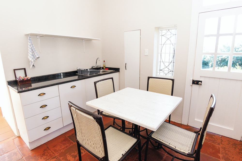 Family Cottage, 2 Bedrooms, Patio, Sea View photo 3