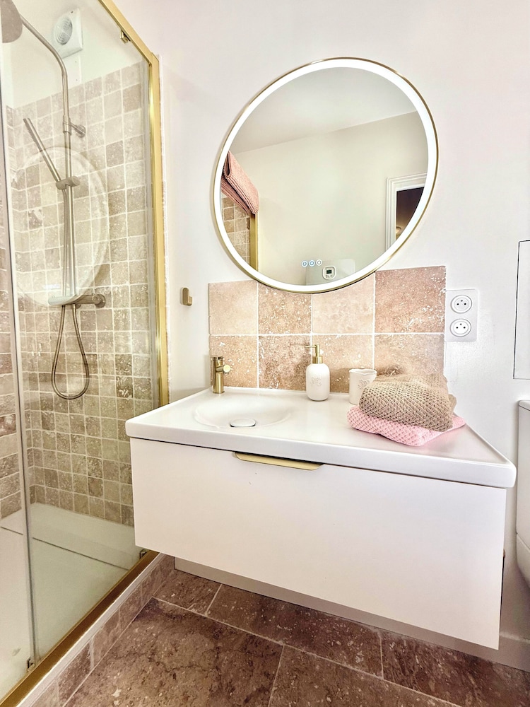 Deluxe Double Room, City View photo 2