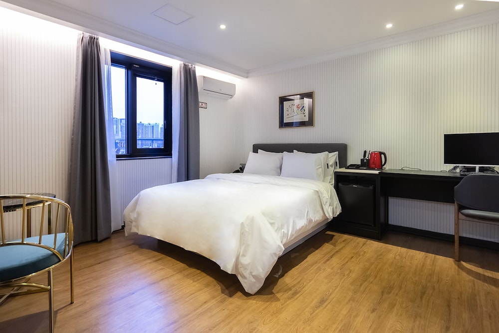 Standard Double Room - Photo 6