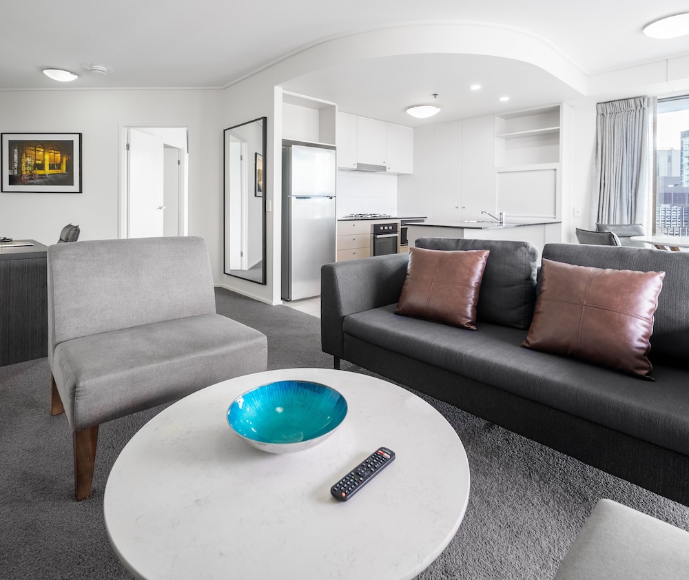 Apartment, 2 Bedrooms - Photo 3