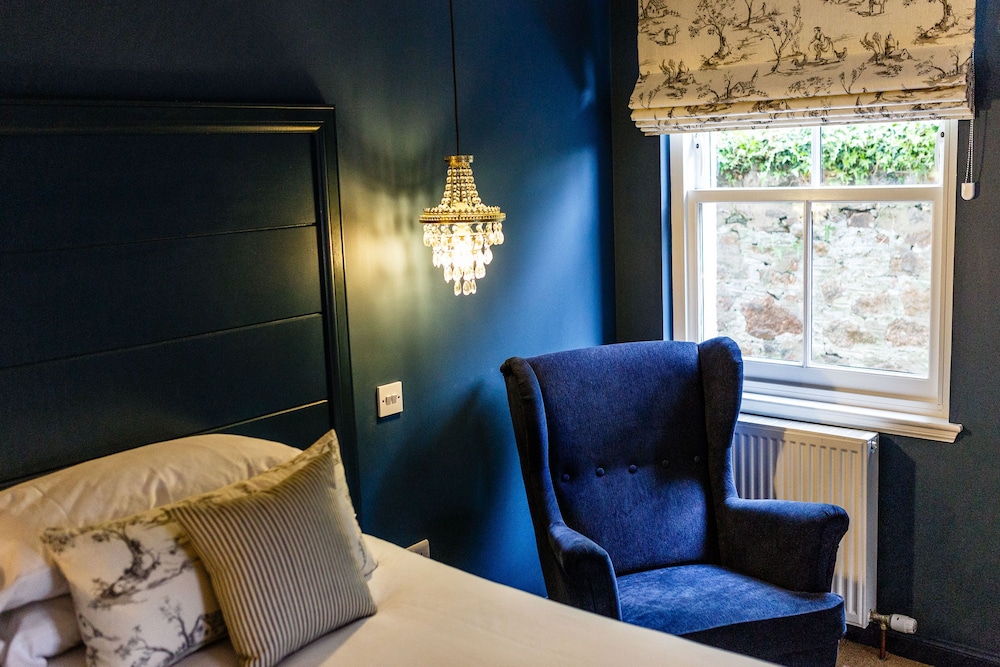 Deluxe Triple Room - Photo 5