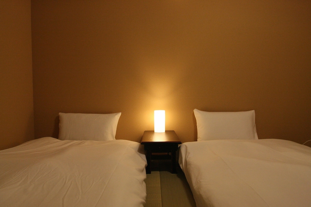 Classic Twin Room, Non Smoking photo 3
