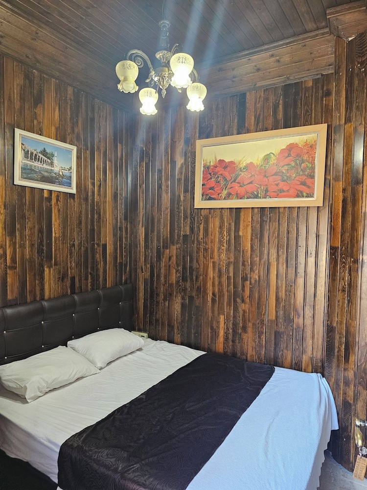 Deluxe Double Room Single Use, Garden View
