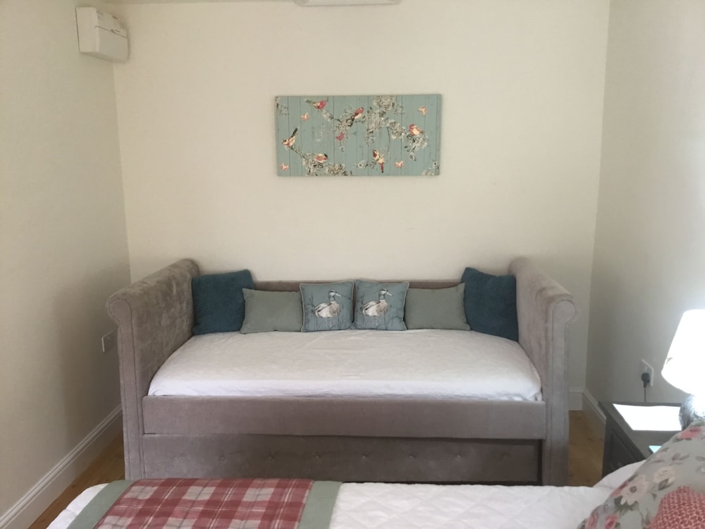 Deluxe Quadruple Room (Room 5) photo 2