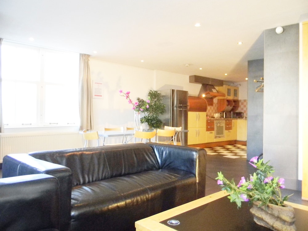 Apartment, 4 Bedrooms, Balcony photo 3
