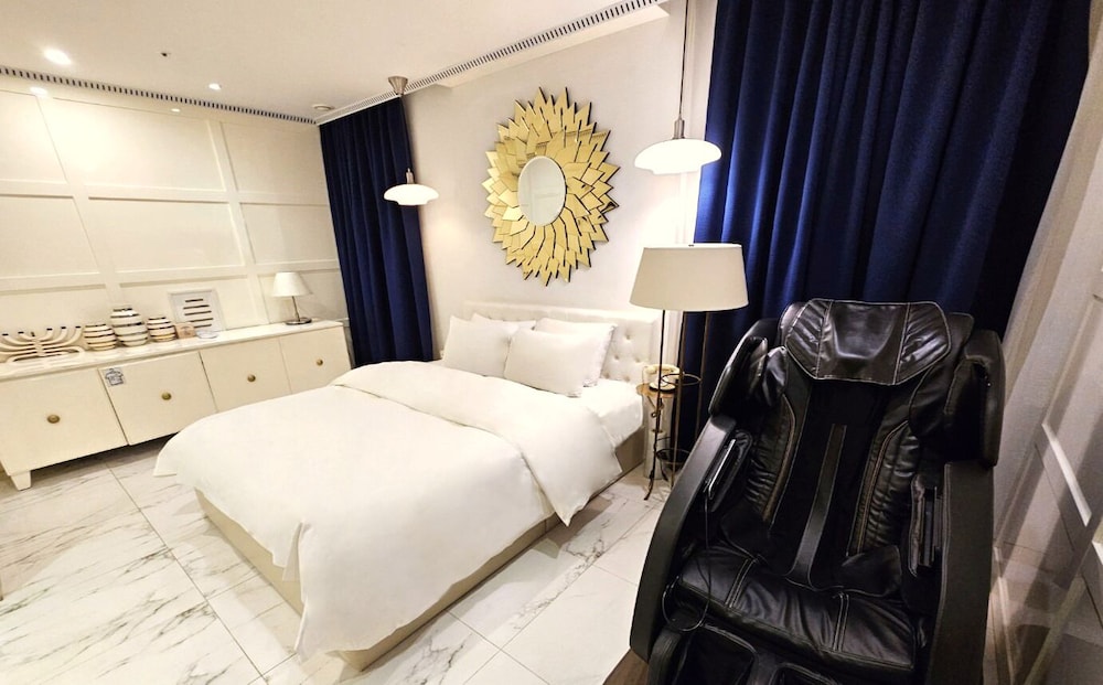 Designers Suite photo 2