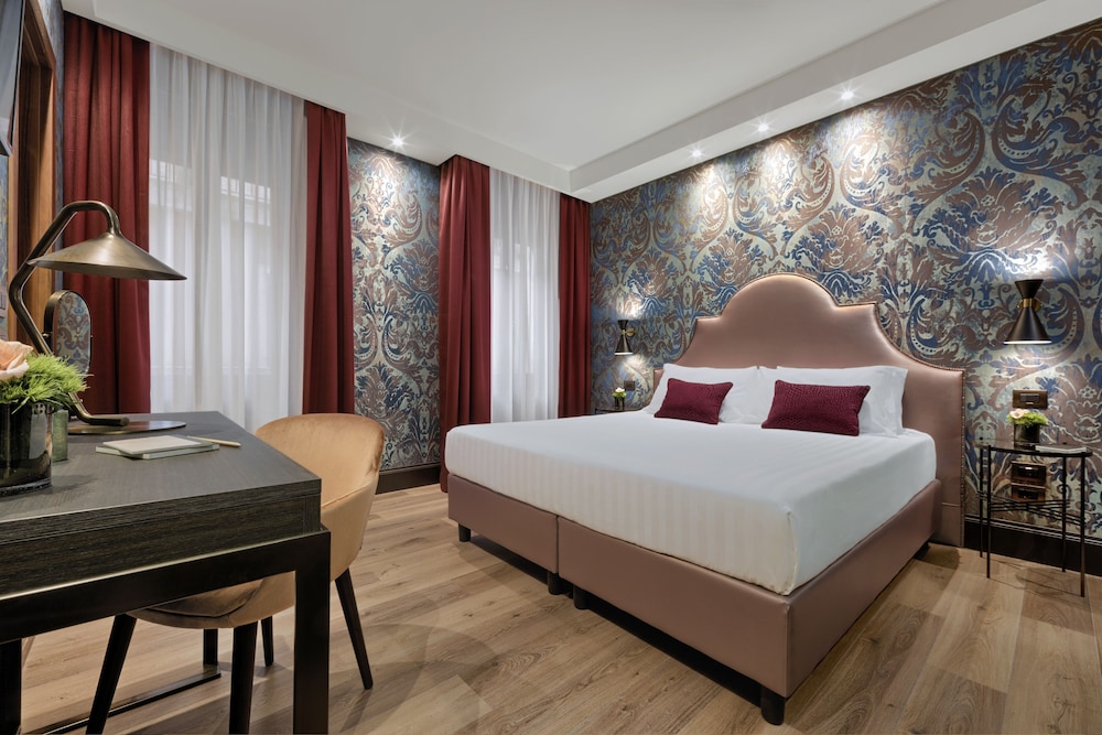 Classic Double or Twin Room - Photo 1