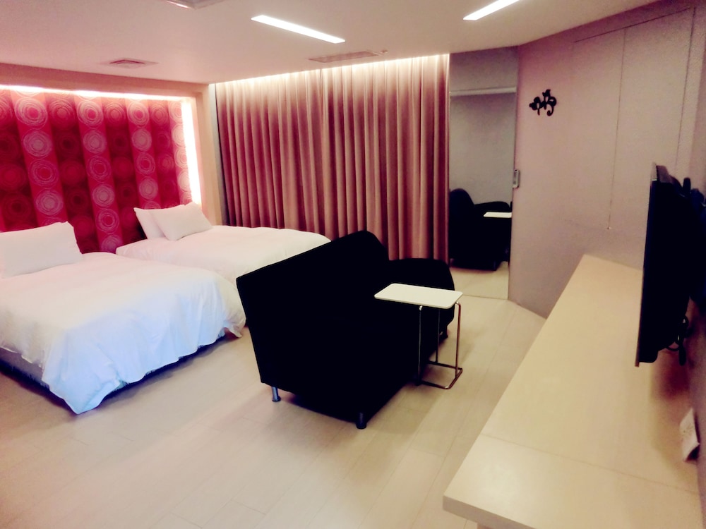 Deluxe Twin Room photo 3