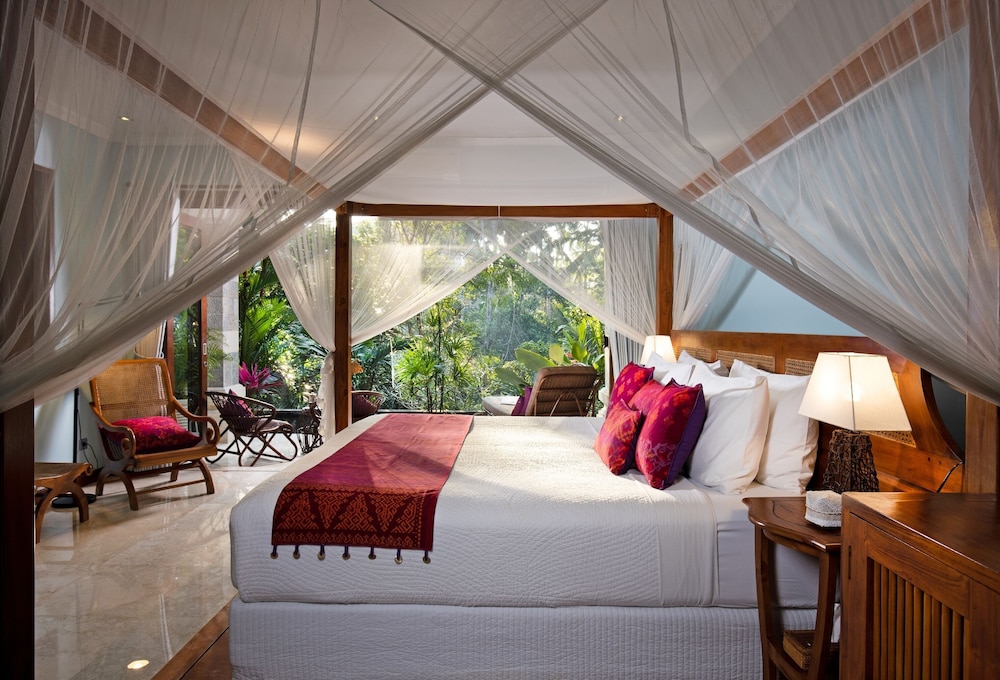 Standard Suite (Jungle View)