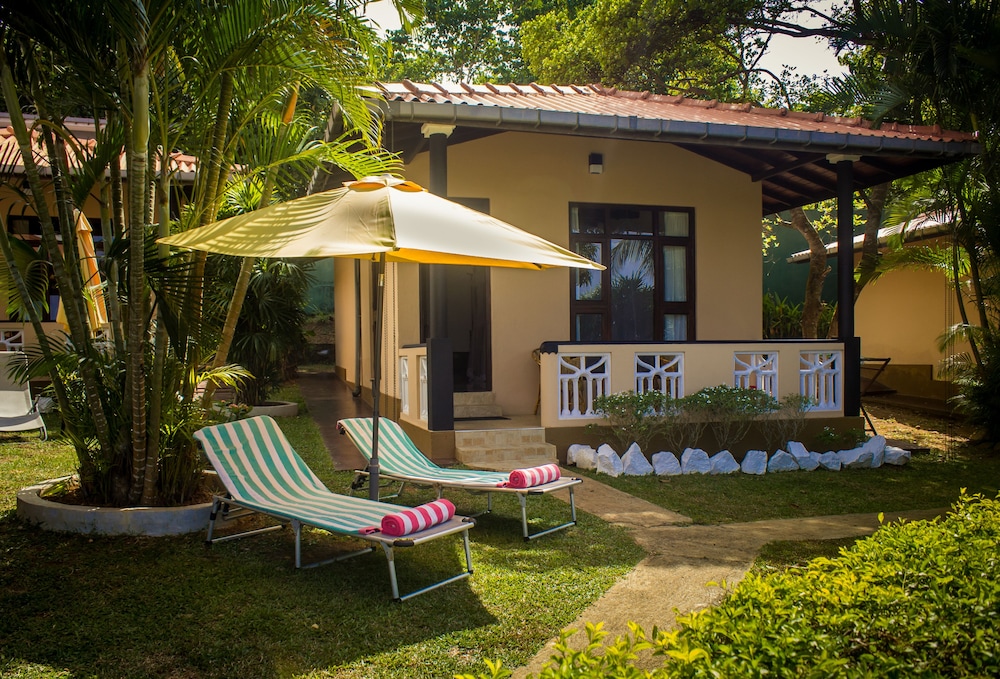 Deluxe Double Bungalow with sea view photo 1