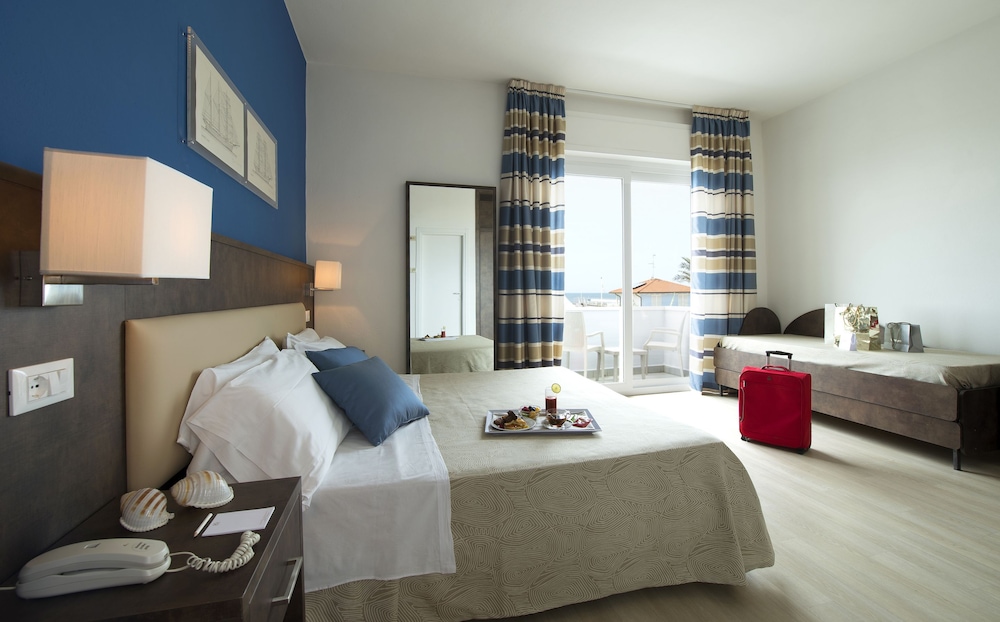 Family Room, 1 Bedroom, Sea View photo 3