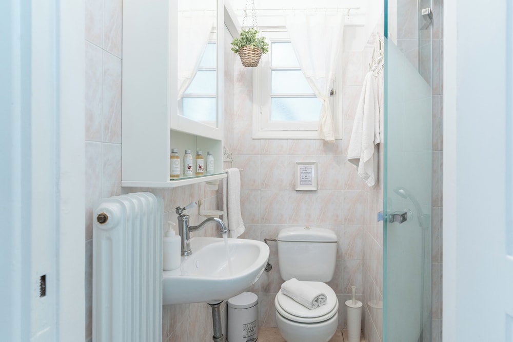 Jasmine Exclusive Suite photo 3