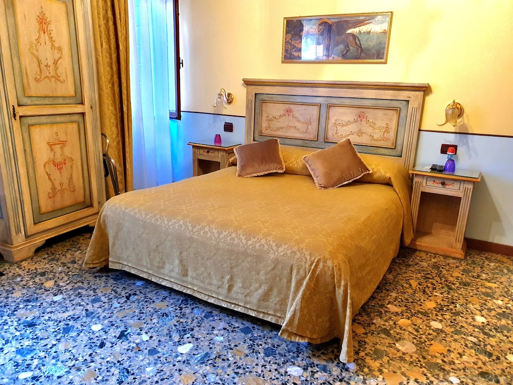 Double Room, Private Bathroom photo 1