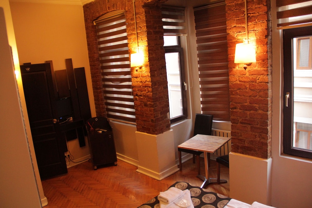 Standard Double Room photo 3