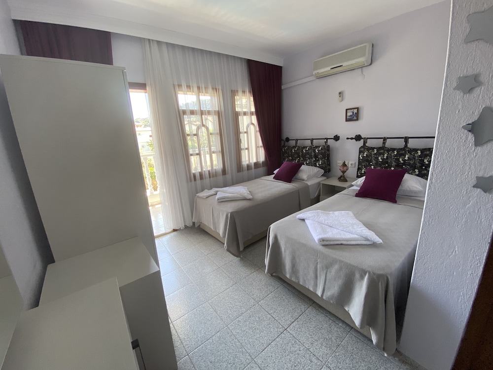 Superior Twin Room, Balcony - Photo 14