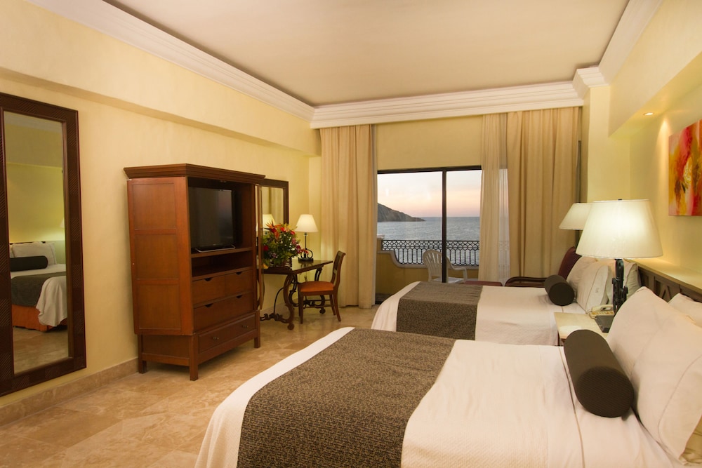 One Bedroom Suite - Photo 1