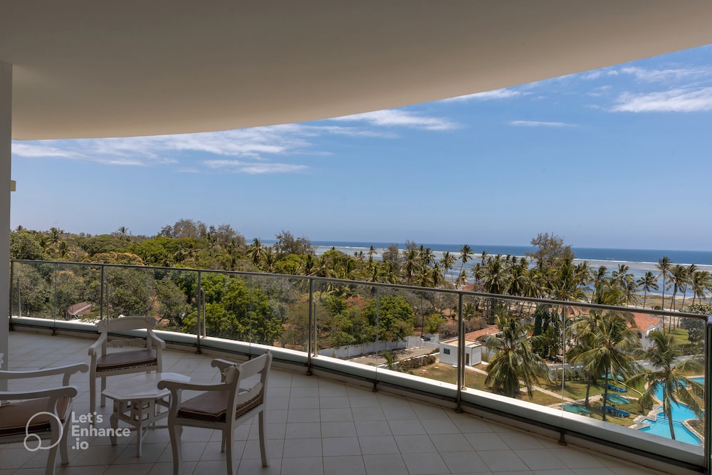 Executive Suite, 3 Bedrooms, Ensuite, Sea View photo 2