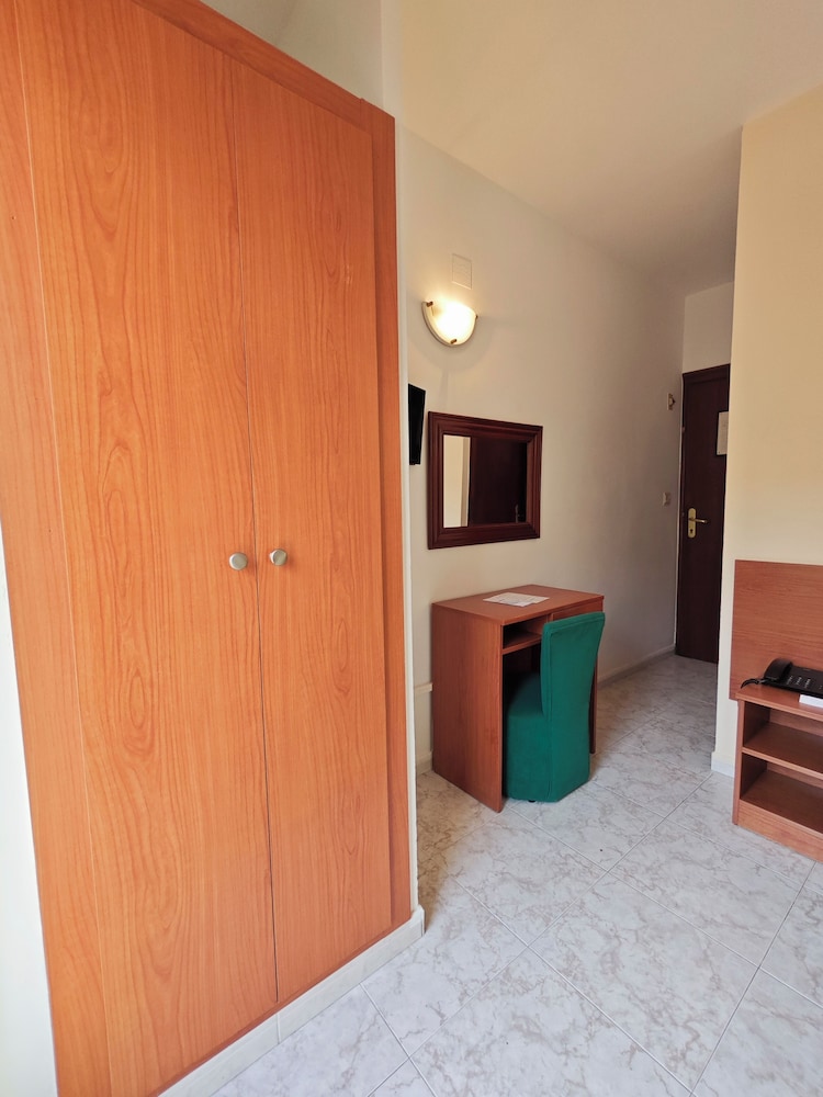 Superior Single Room photo 3