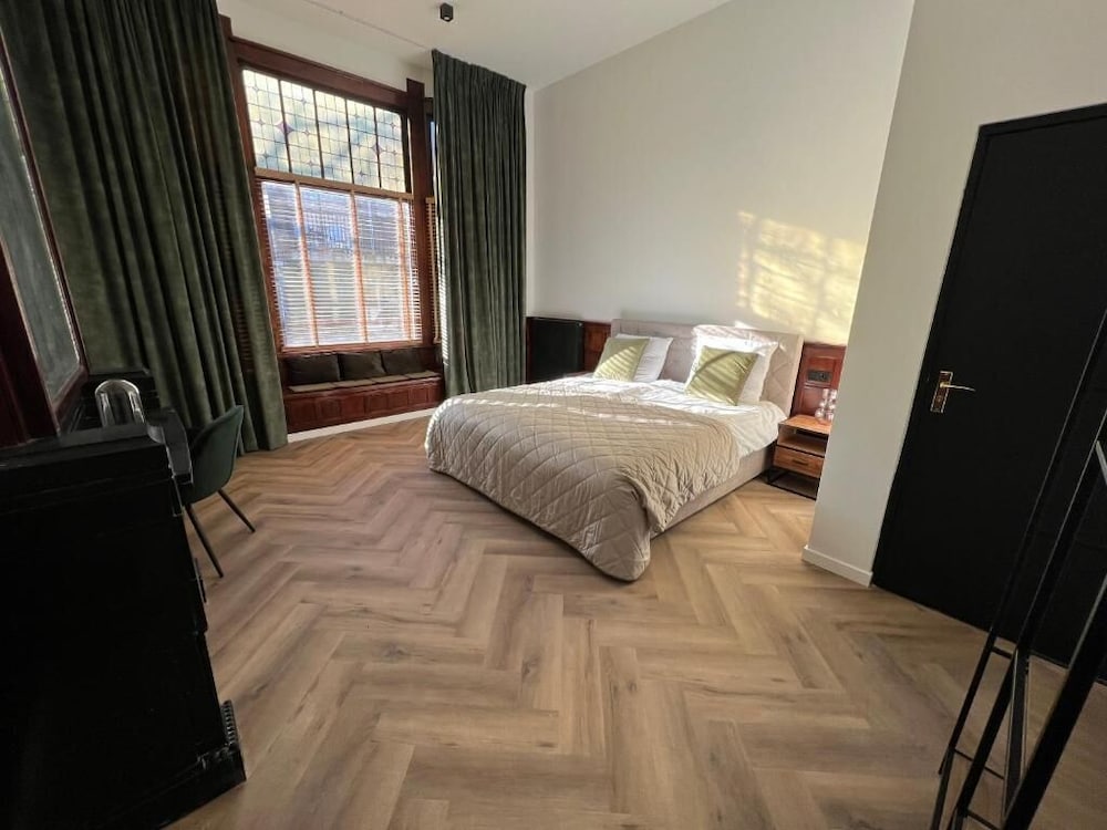 Deluxe Double Room, City View photo 1