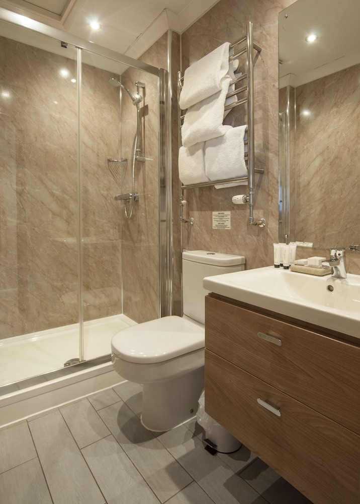 Small Twin Room - Photo 4