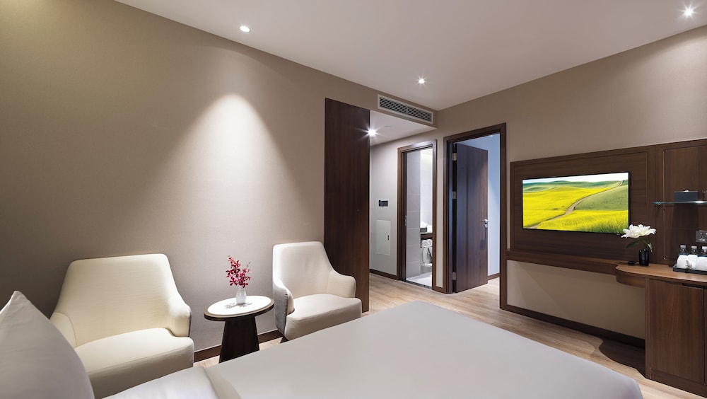 Family Triple Room, 2 Bedrooms, Non Smoking, Balcony