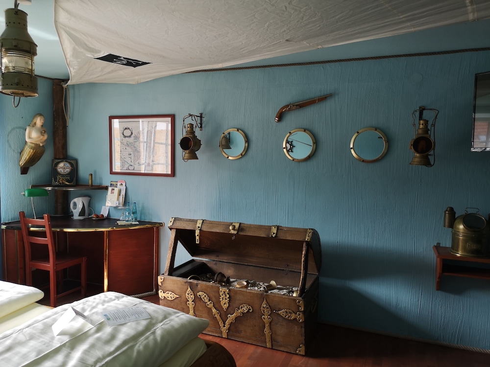Double Room Gold - Photo 24