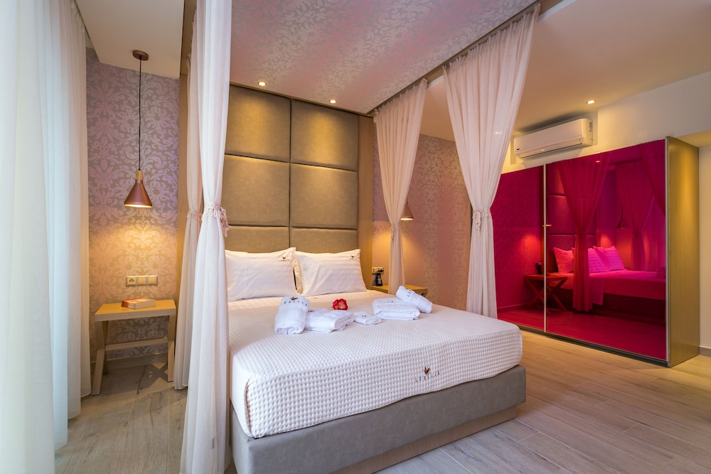 Junior Suite (105)