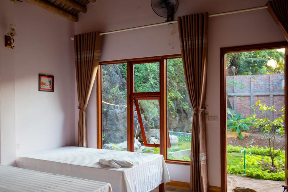 Deluxe Double Bungalow photo 1