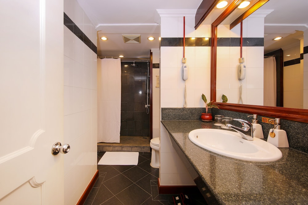 Deluxe Double Room, Garden View - Photo 7