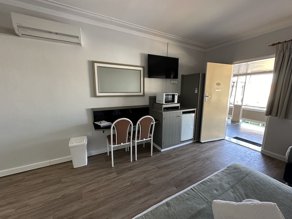 Deluxe Twin Room photo 2