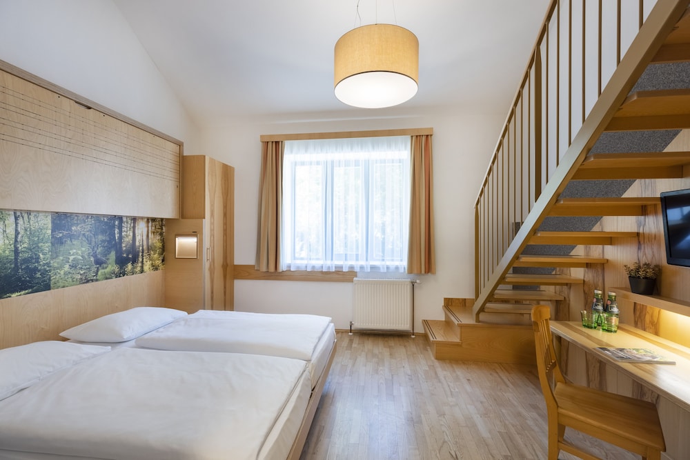 Standard Twin Room photo 1