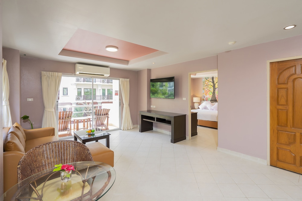 Junior Suite - Photo 1