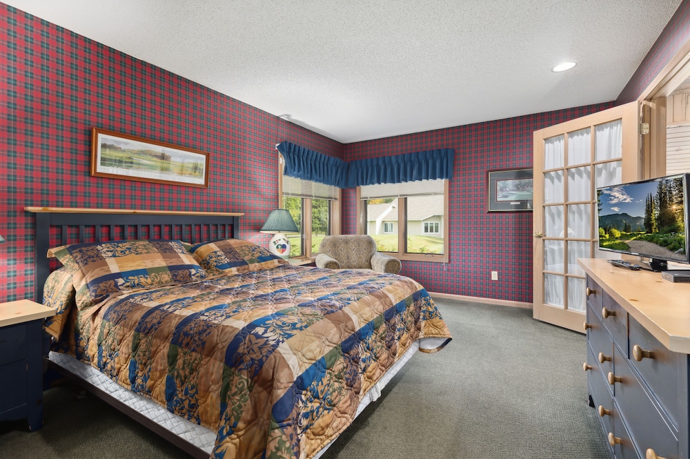 Family Cabin, 3 Bedrooms photo 3