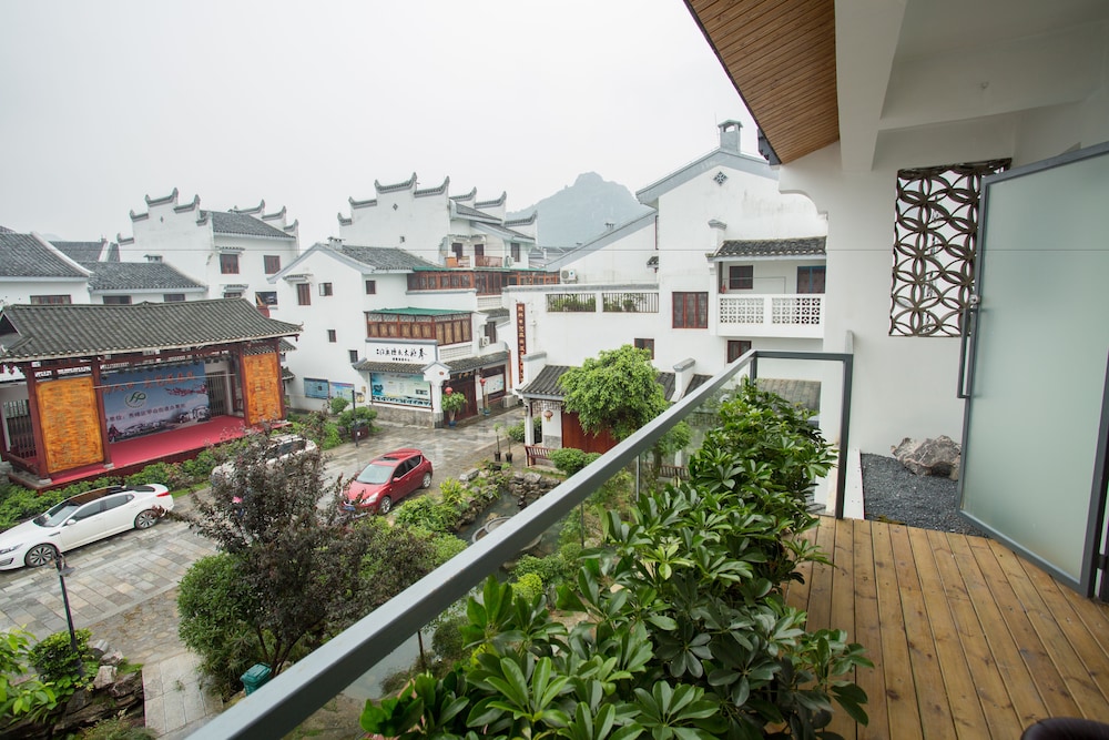 Superior Double Room, Balcony photo 2