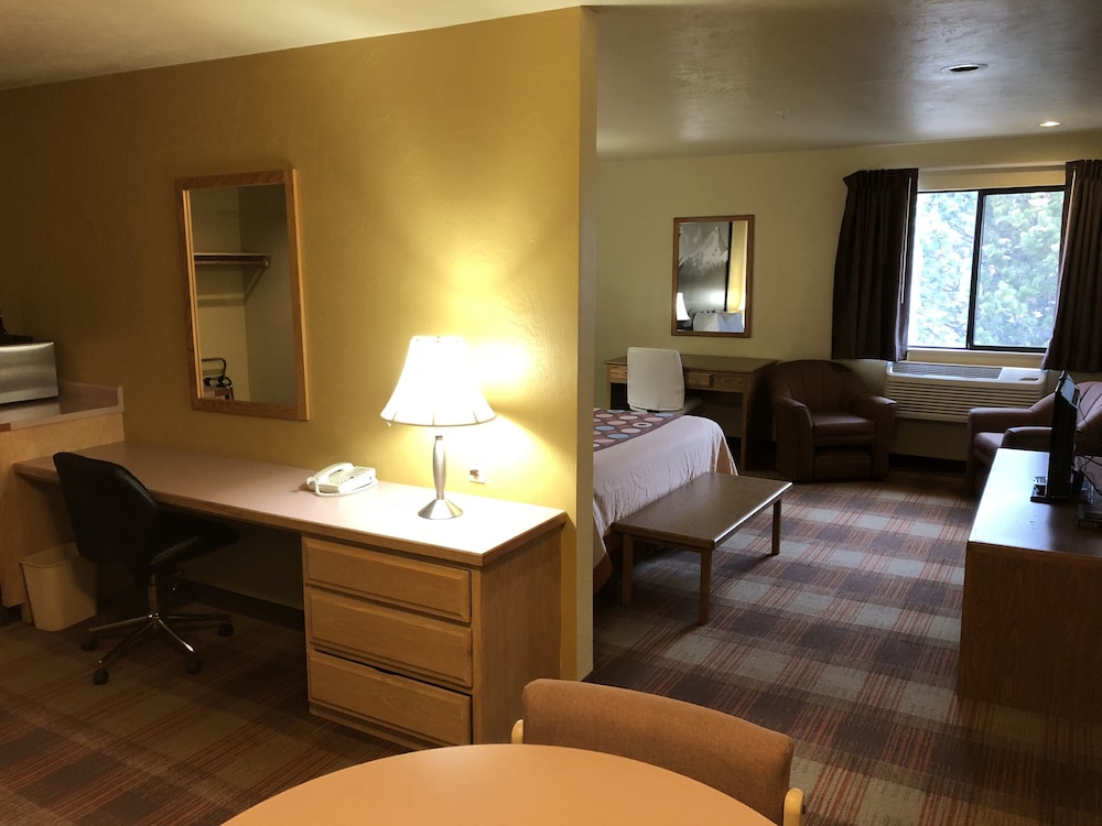 Studio Suite, 1 King Bed, Non Smoking - Photo 2