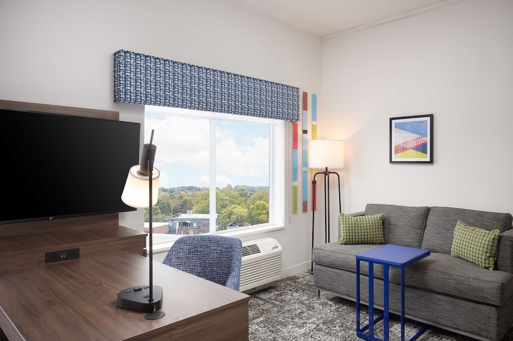 Studio, 1 King Bed, Accessible (Hearing) - Photo 3