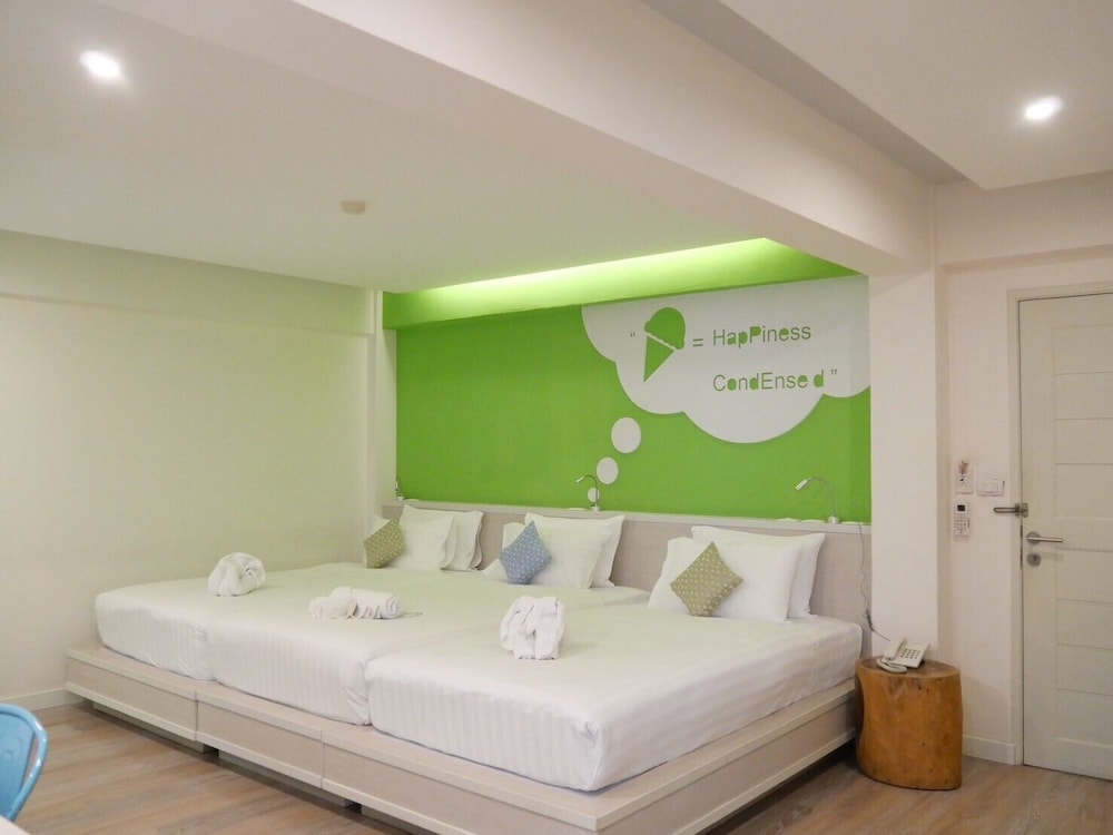 Deluxe Triple Room - Photo 7