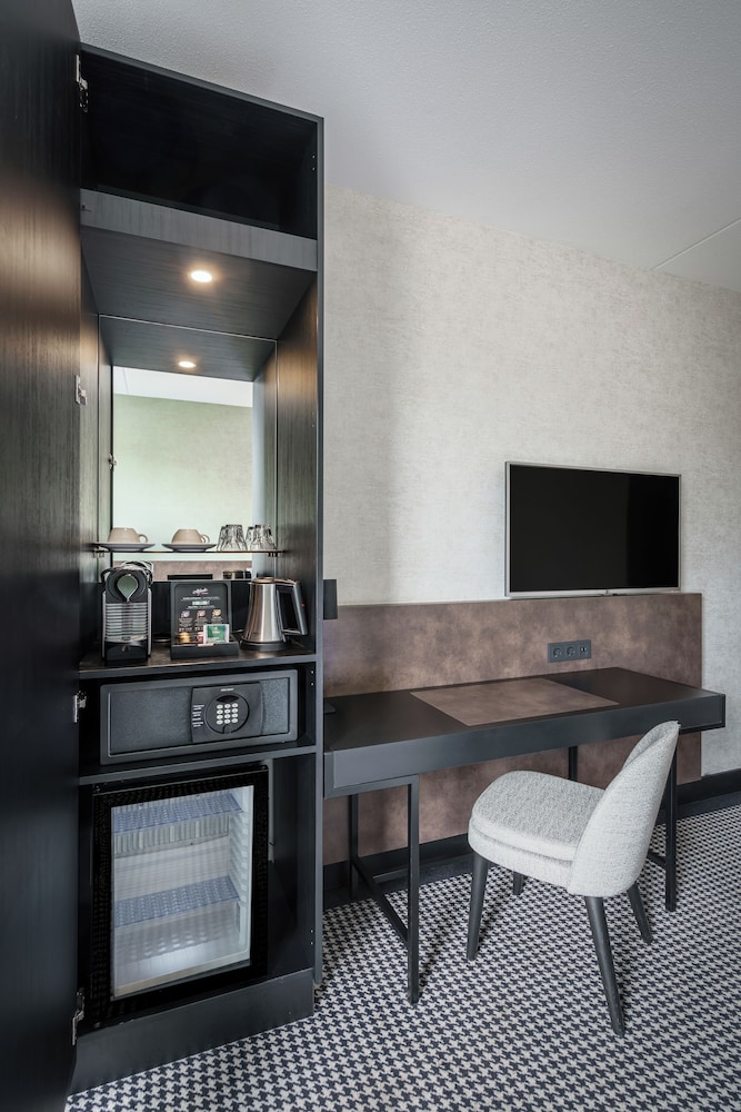 Family Triple Room, Canal View