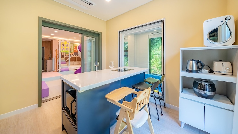 Basic Room, 1 Bedroom (201) - Photo 24