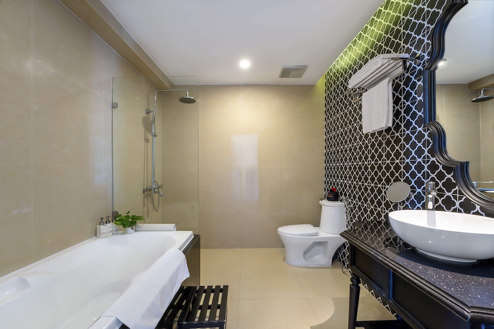 Executive Room, 2 Twin Beds, Balcony (Rice Field View) - Photo 3