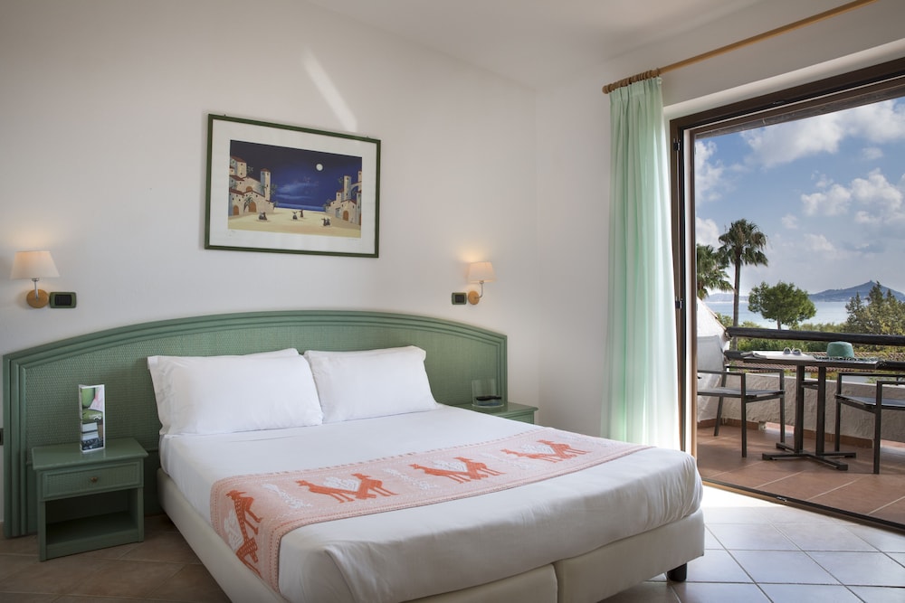 Deluxe Room, Sea View - Photo 3