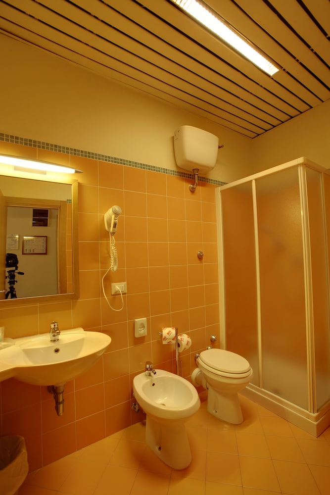 Standard Apartment, Kitchenette