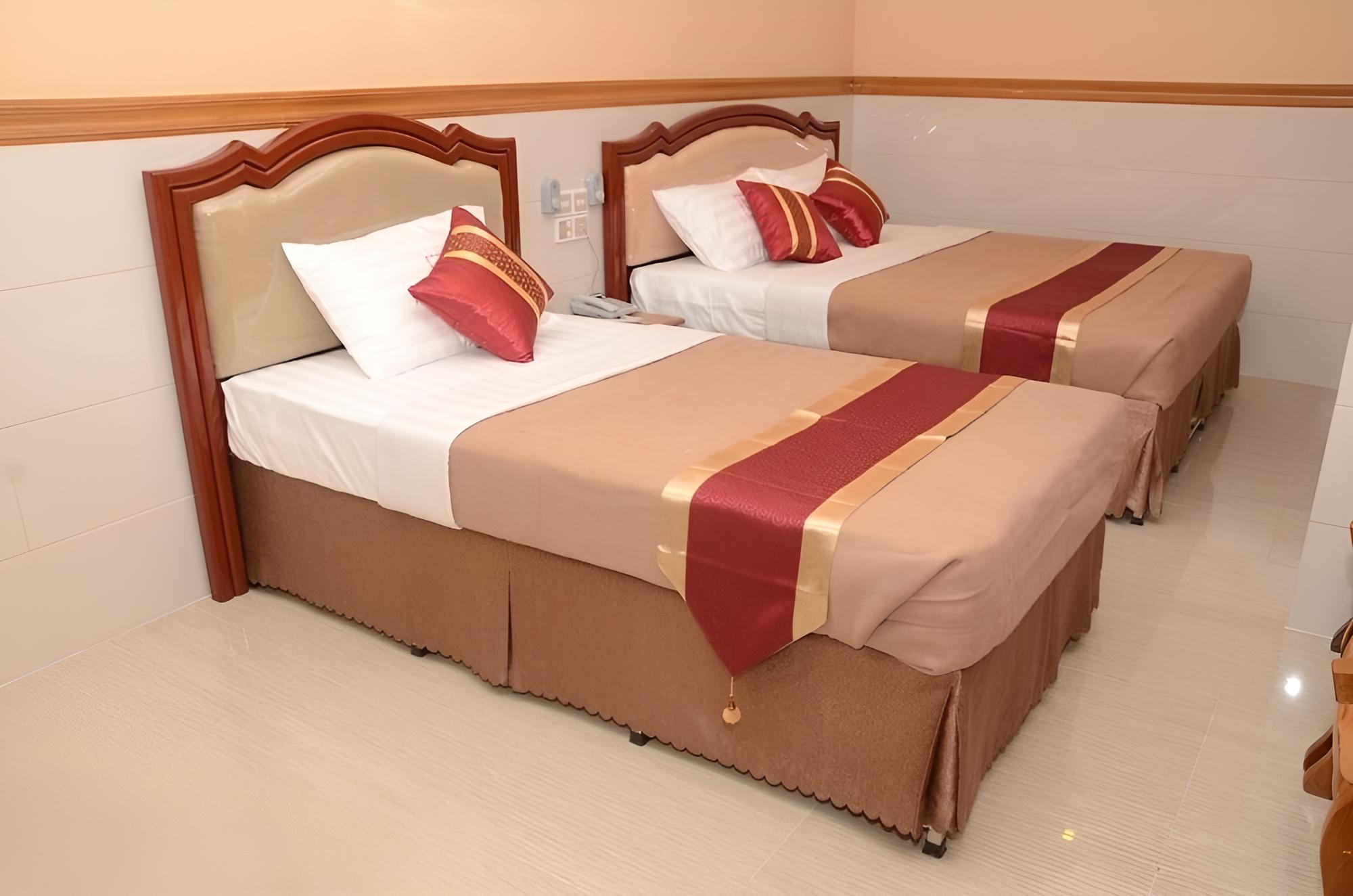 Standard Triple Room photo 2