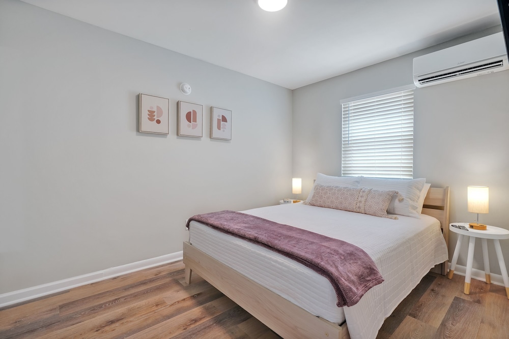 2 Bed Apartment with Balcony photo 1